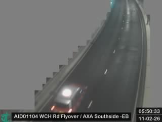 黃竹坑道行車天橋近安盛匯 - 東行