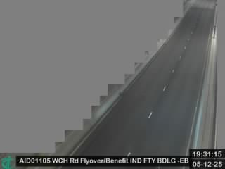 黃竹坑道行車天橋近本利發工業大廈 - 東行