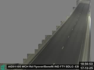 黃竹坑道行車天橋近本利發工業大廈 - 東行