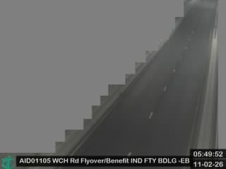 黃竹坑道行車天橋近本利發工業大廈 - 東行