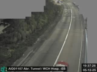 香港仔隧道近黃竹坑醫院 - 東行