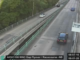 黃泥涌峽天橋近馬場 - 北行