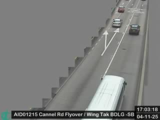 堅拿道天橋近永德大廈 - 南行