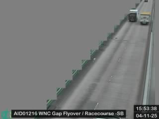 黃泥涌峽天橋近馬場 - 南行