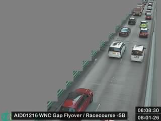 黃泥涌峽天橋近馬場 - 南行