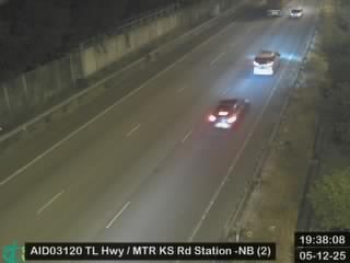 青朗公路近港鐵錦上路站 - 北行 (2)