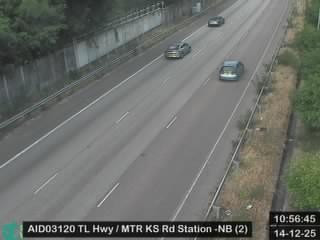 青朗公路近港鐵錦上路站 - 北行 (2)