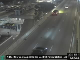 干諾道西天橋近中區警署 - 東行