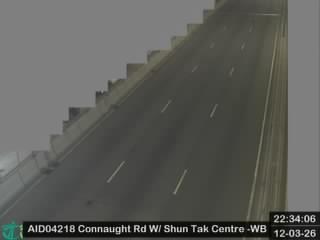 干諾道西天橋近信德中心 - 西行