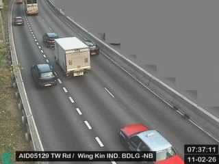 荃灣路近永健工業大廈 - 北行