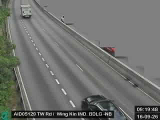 荃灣路近永健工業大廈 - 北行