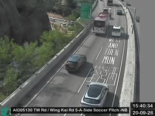 荃灣路近永基路五人足球場 - 北行