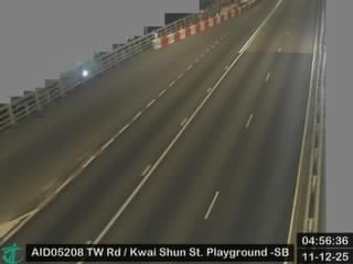 荃灣路近葵順街遊樂場 - 南行