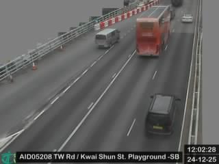 荃灣路近葵順街遊樂場 - 南行