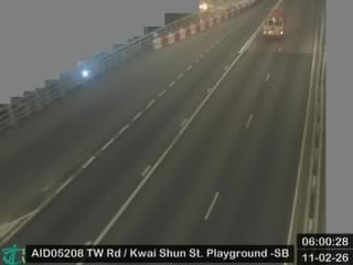 荃灣路近葵順街遊樂場 - 南行