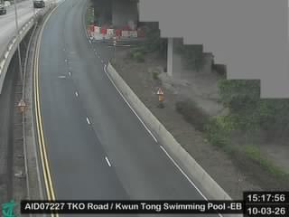 將軍澳道近觀塘游泳池 - 東行