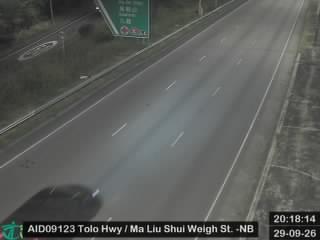 吐露港公路近馬料水秤車站 - 北行