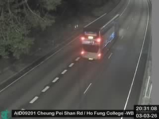 象鼻山路近可風中學 - 西行