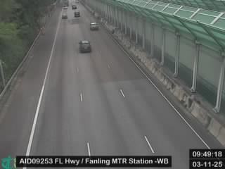 粉嶺公路近港鐵粉嶺站 - 西行