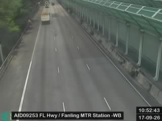 粉嶺公路近港鐵粉嶺站 - 西行