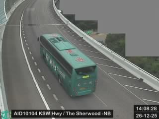 港深西部公路近豫豐花園 - 北行