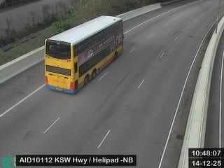 港深西部公路近直升機停機坪 - 北行