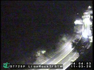 獅子山隧道公路近新田圍邨