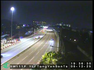 元朗公路近唐人新村交匯處