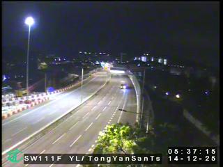 元朗公路近唐人新村交匯處