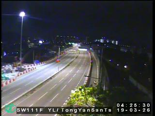 元朗公路近唐人新村交匯處