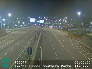 屯門-赤鱲角隧道南面入口