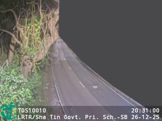 獅子山隧道公路近沙田官立小學 - 南行