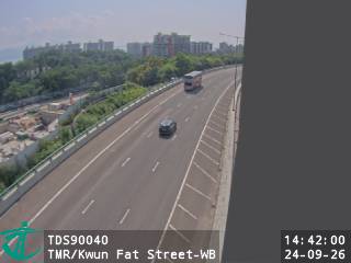 屯門公路近冠發街 - 西行