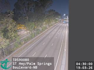 新田公路近加州花園大道 - 北行