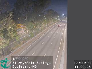 新田公路近加州花園大道 - 北行