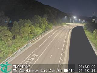 屯門公路近哈羅香港國際學校 - 東行 (1)