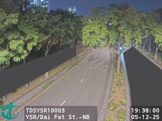 完善路近大發街 - 北行