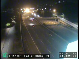 吐露港公路近香港科學園