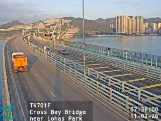 跨灣大橋近日出康城